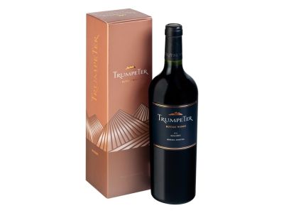 VINO TRUMPETER MALBEC ESTUCHE 750 CC